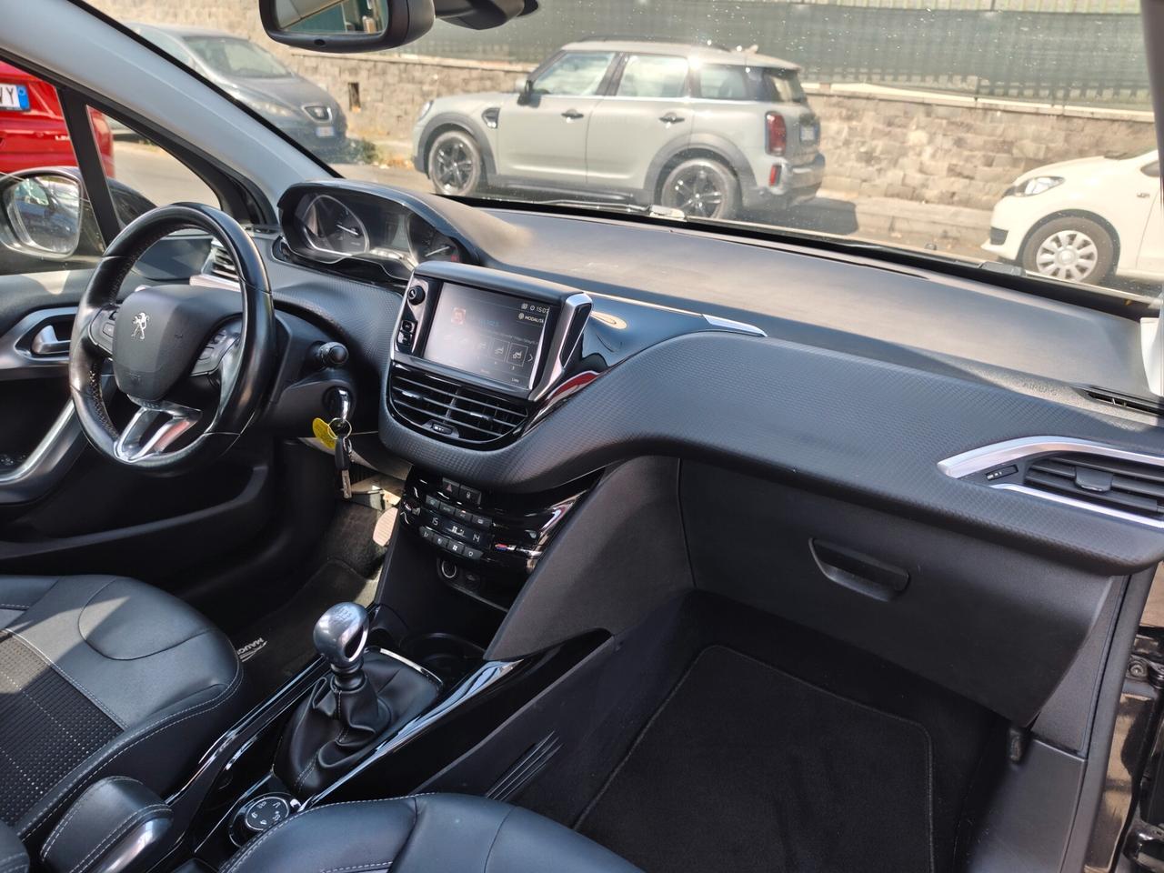 Peugeot 2008 BlueHDi 120 S&S Black Matt
