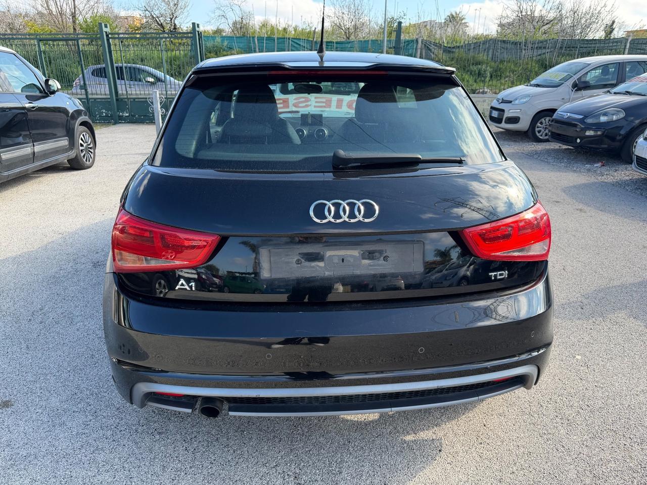 AUDI A1 1.6 DIESEL 2011