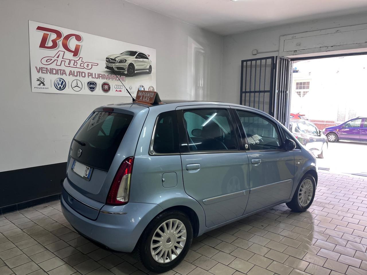 Lancia MUSA gpl platino 82000 km 2010