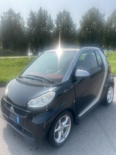 Smart ForTwo 1000 52 kW MHD coupé pure