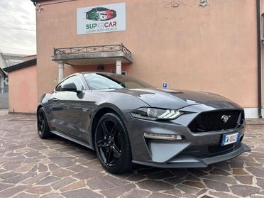 FORD Mustang Fastback 5.0 V8 aut. GT