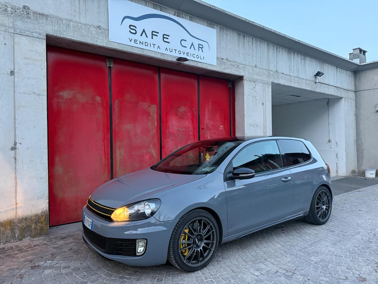 Volkswagen Golf GTI 2.0 TSI 3p.