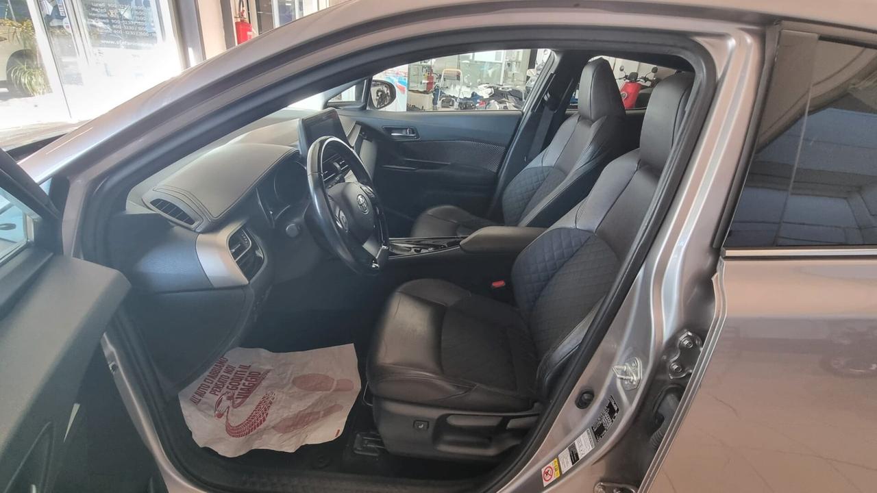 Toyota C-HR 1.8 Hybrid E-CVT Lounge