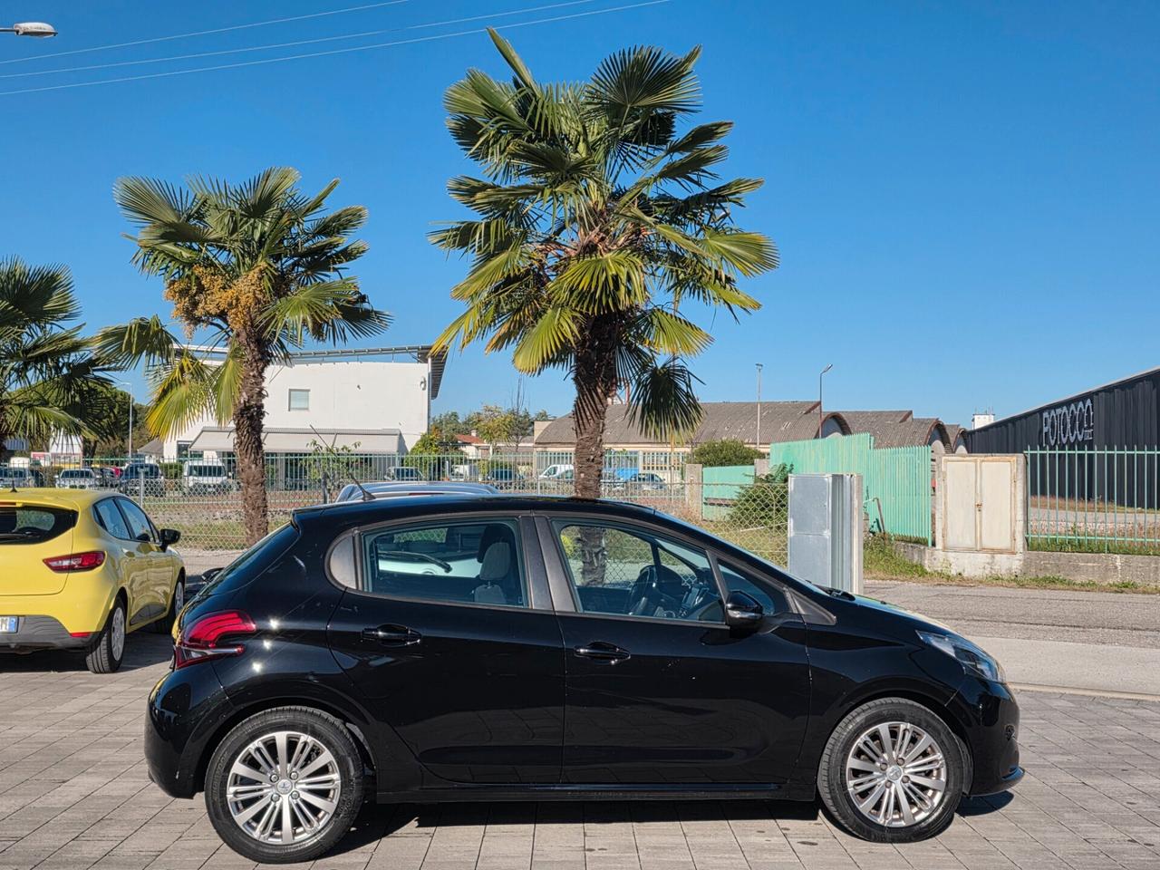 Peugeot 208 BlueHDi 75 5 porte Active
