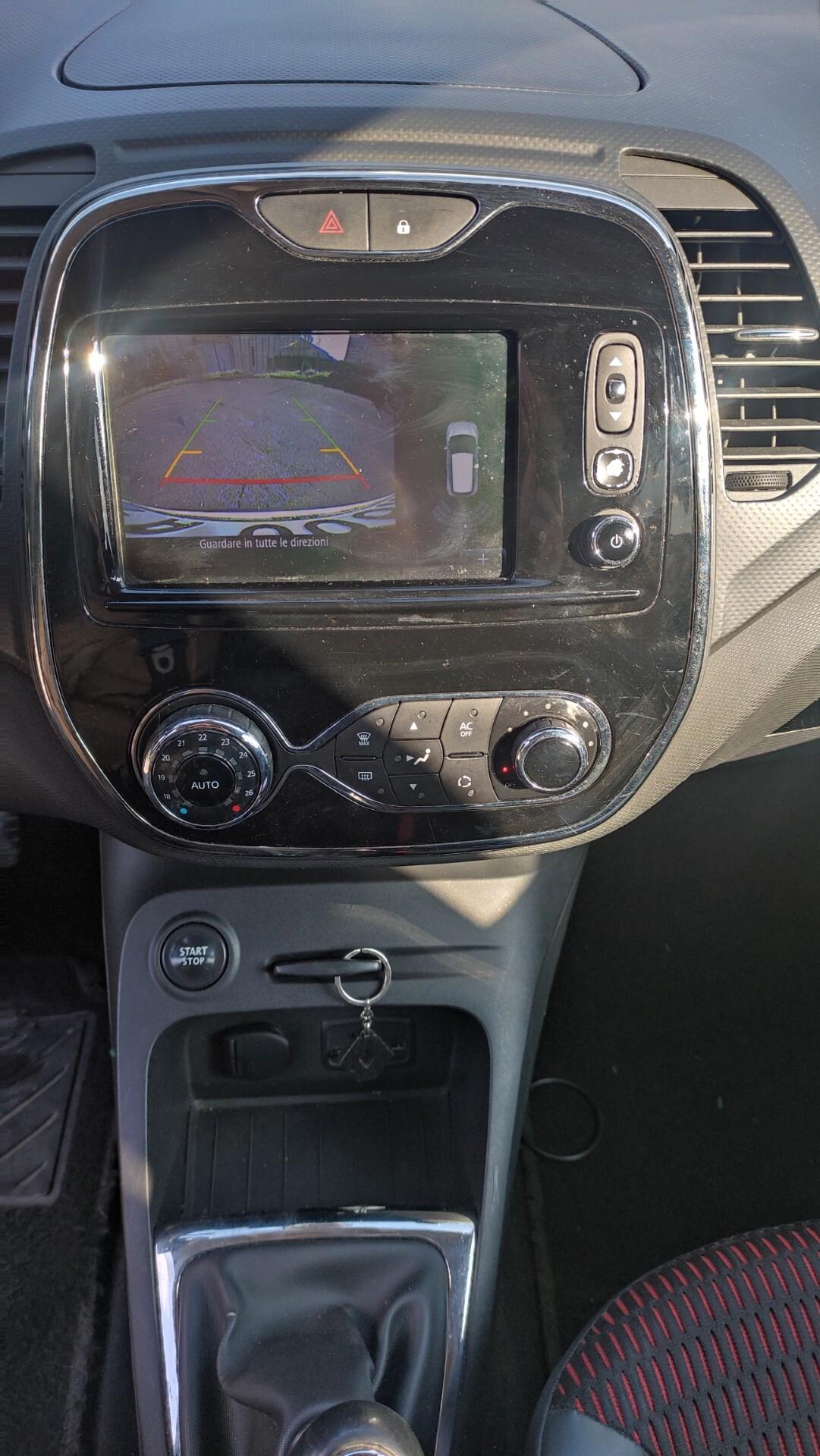 Renault Captur 1.5 dCi 8V 90 CV 66KW NEOPATENTATI - 2015