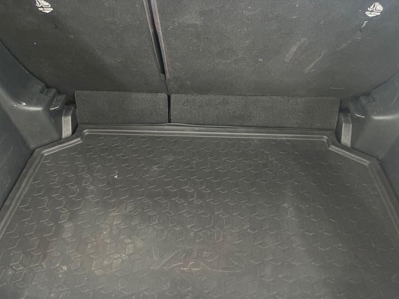 Toyota Yaris Yaris 1.5h Trend