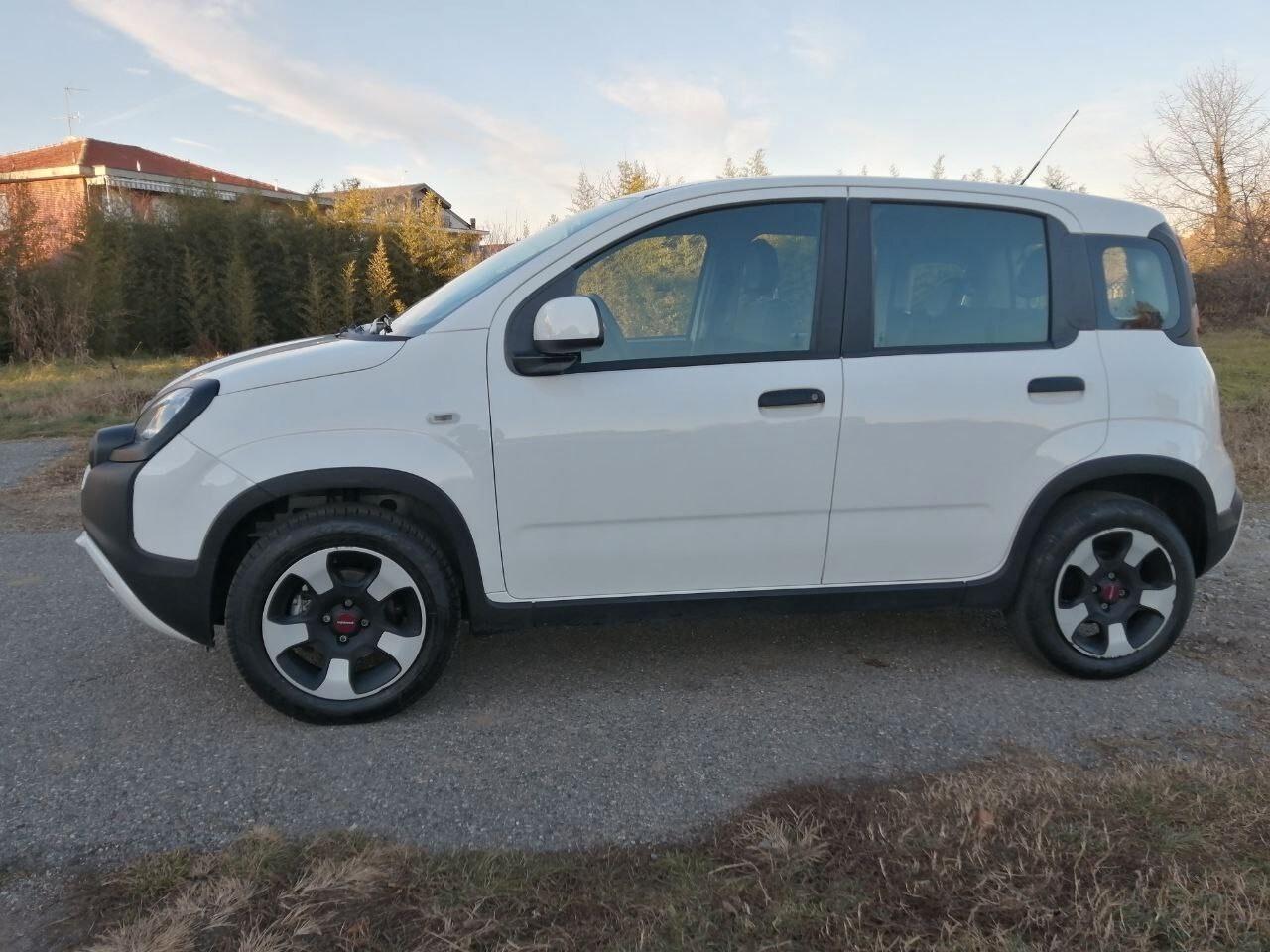 Fiat Panda Cross 1.0 FireFly S&S Hybrid