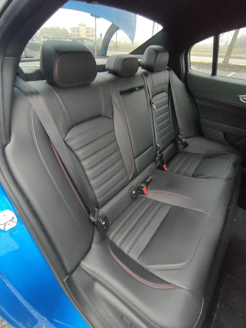 ALFA ROMEO Giulia 2023 2.2 t Competizione Q4 210cv