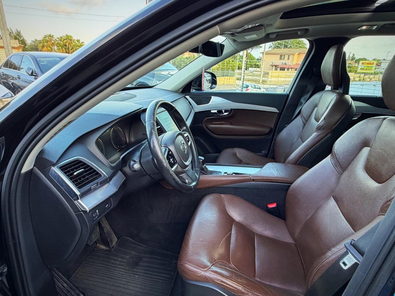 Volvo XC 90 XC90 D5 AWD Geartronic 7 posti R-design