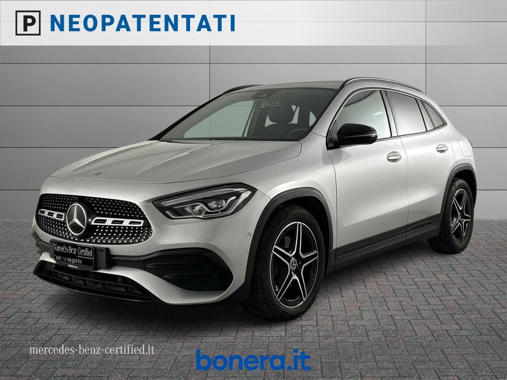 Mercedes GLA 180 180 D Premium 8G-DCT
