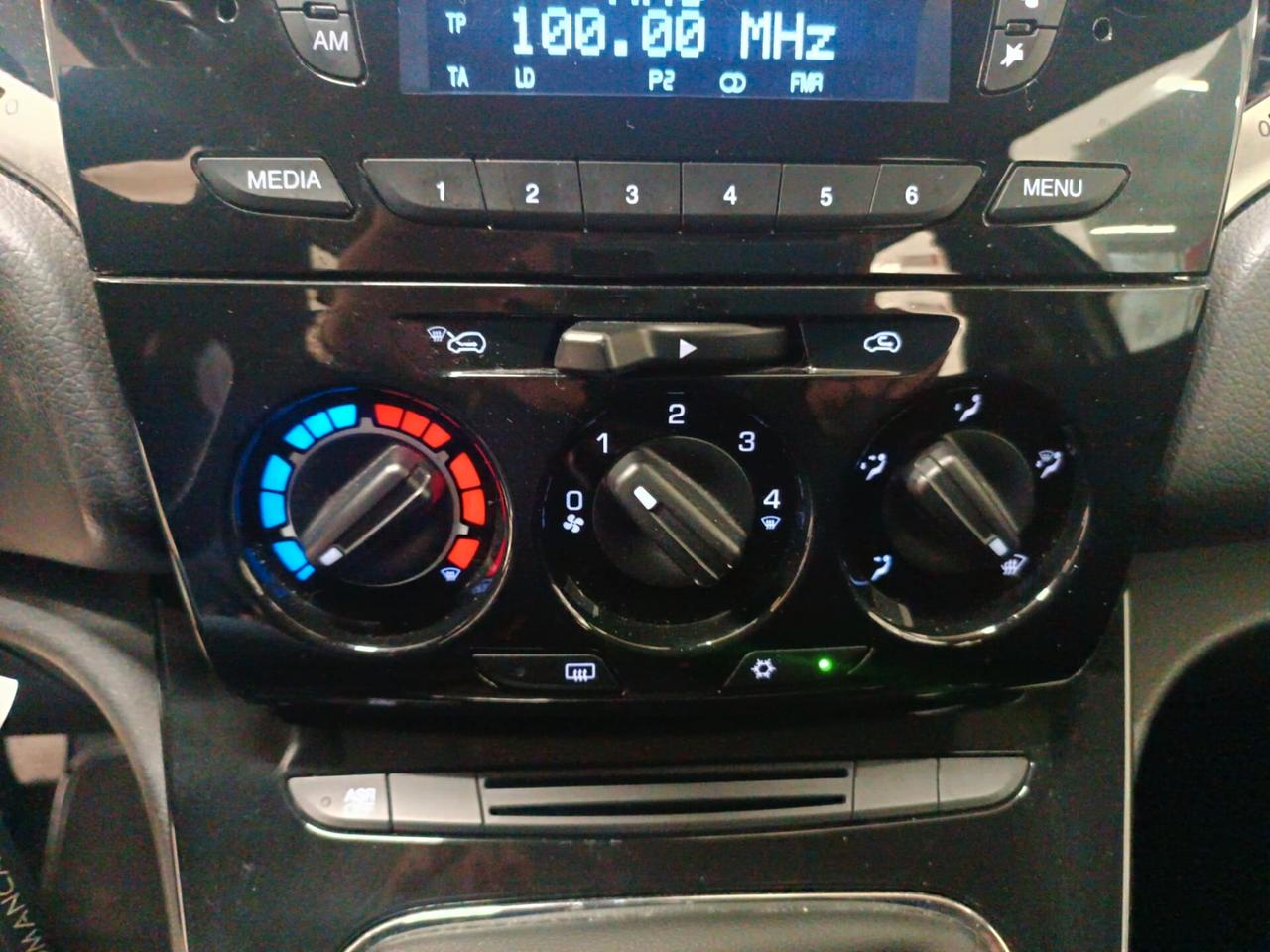 Lancia Ypsilon 1.2 69 CV 5 porte Gold