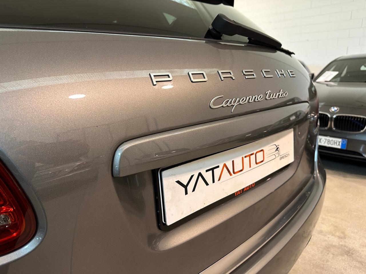 Porsche Cayenne 4.8 Turbo