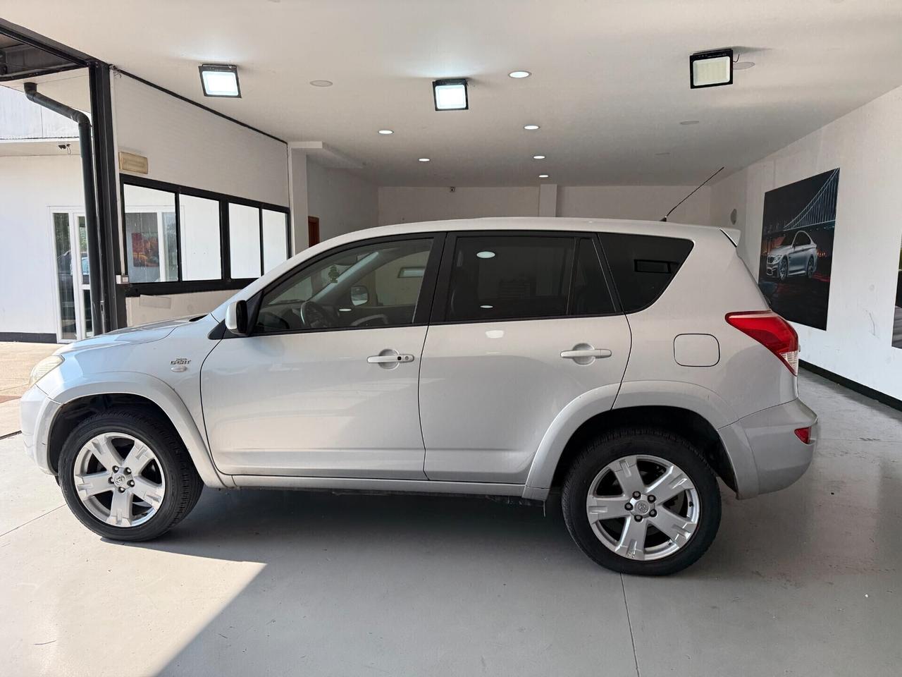 Toyota RAV 4 RAV4 2.2 D-4D 136 CV Luxury