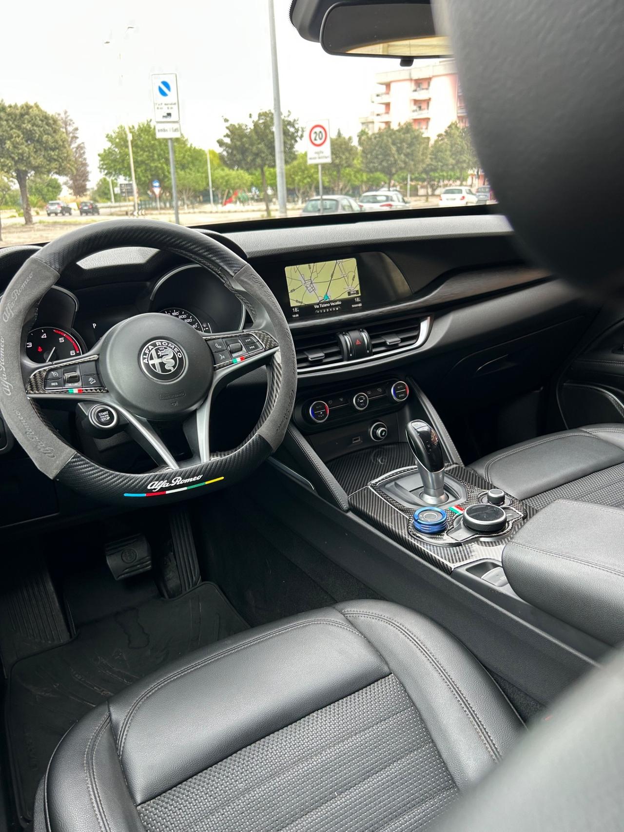 Alfa Romeo Stelvio 2.2 Turbodiesel 210 CV AT8 Q4 Super
