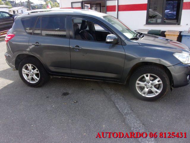 TOYOTA RAV 4 MY23 RAV4 2.2 D-4D 150 CV DPF Luxury