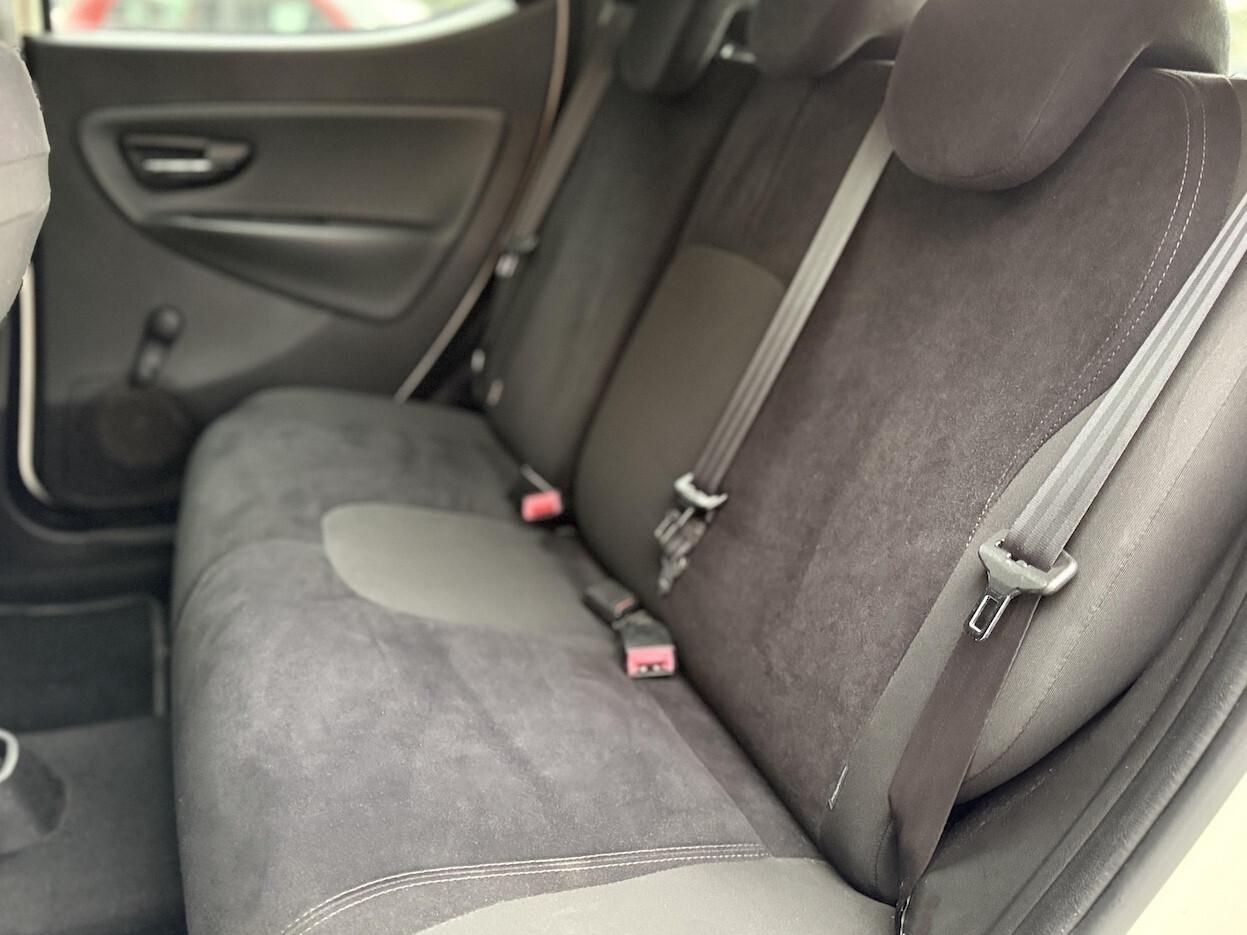 Lancia Ypsilon 1.2 Benzina 69CV E5 Neo. - 2012