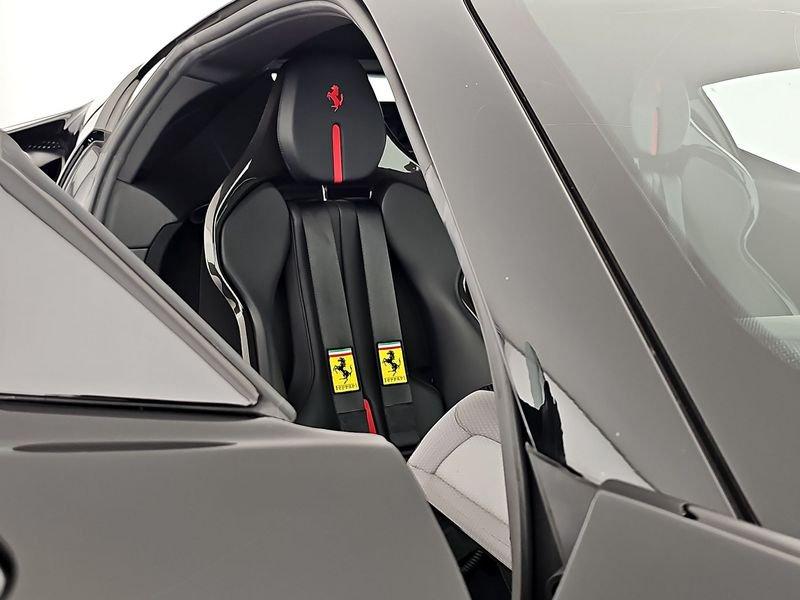 Ferrari SF90 Stradale