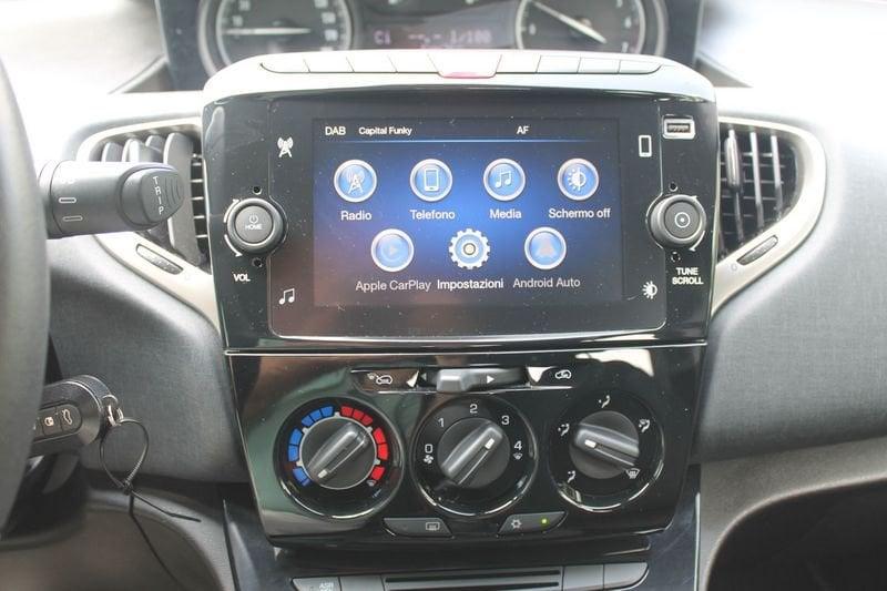 Lancia Ypsilon 1.0 FireFly 5 porte S&S Hybrid Gold