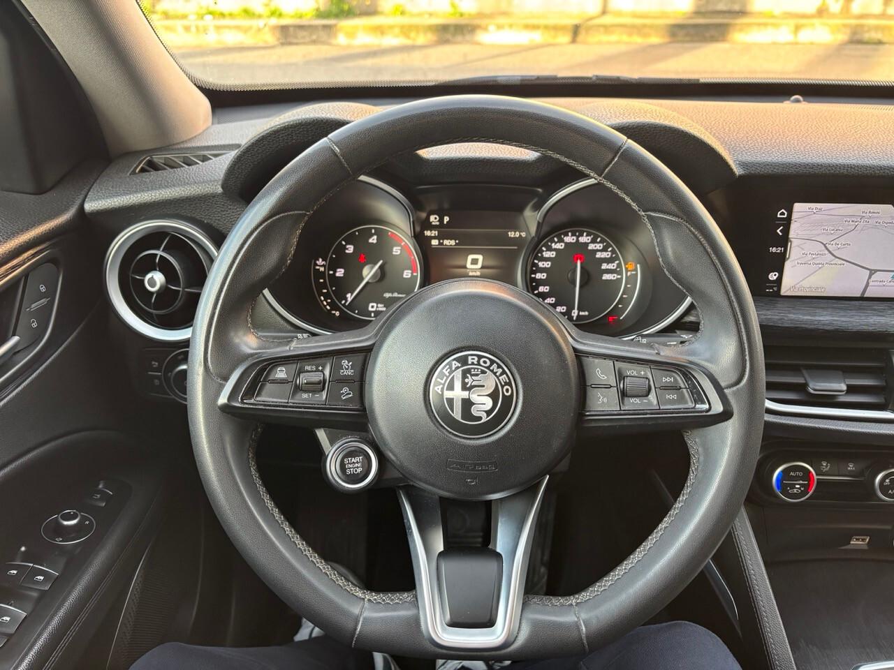 Alfa Romeo Stelvio 2.2 Turbodiesel 160 CV AT8 RWD