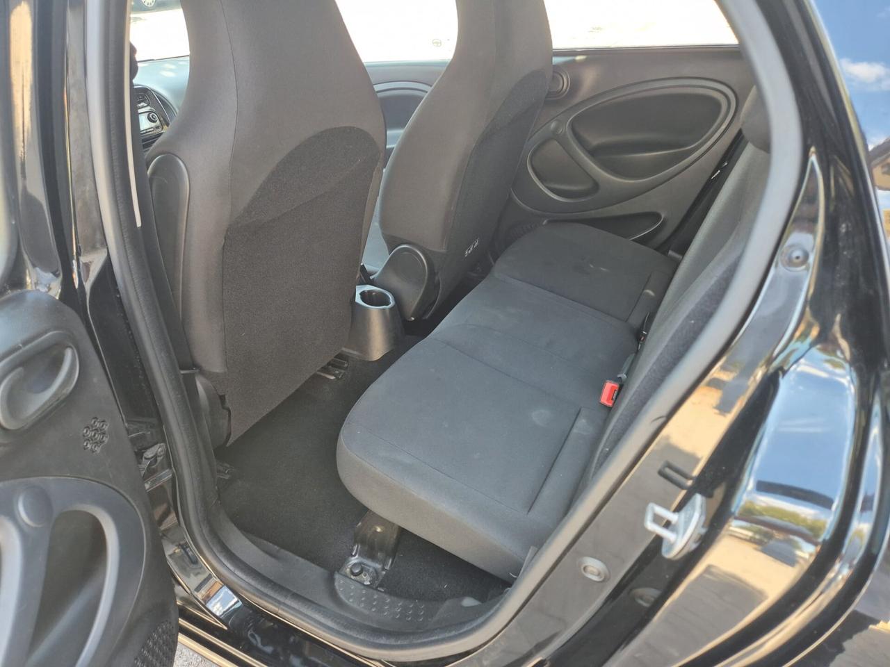 Smart ForFour 70 1.0 Youngster