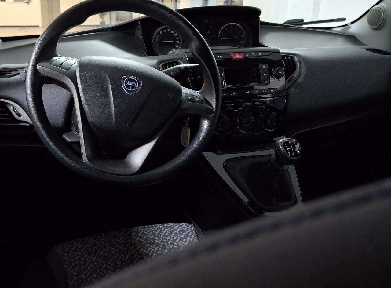 Lancia Ypsilon 1.2 69 CV 5 porte S&S Gold