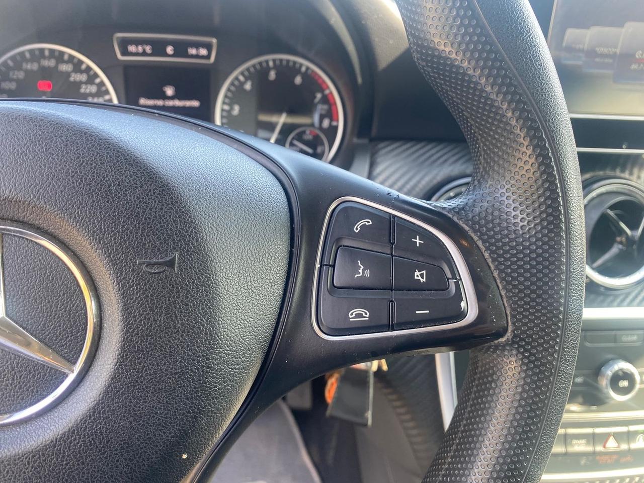 Mercedes-Benz GLA 180 CDI Sport GLA 180 #7230