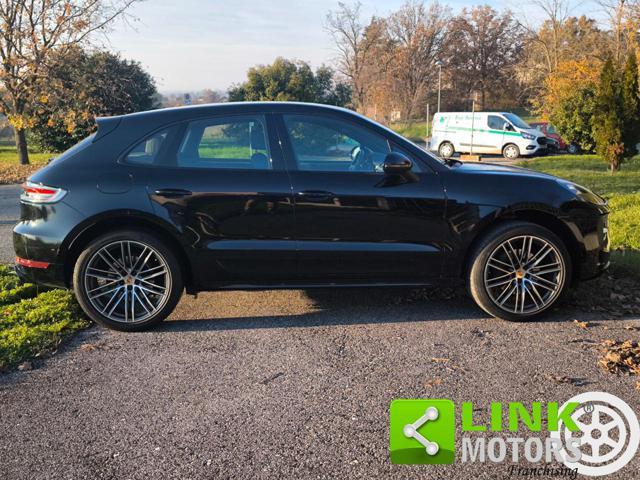 PORSCHE Macan 2.0
