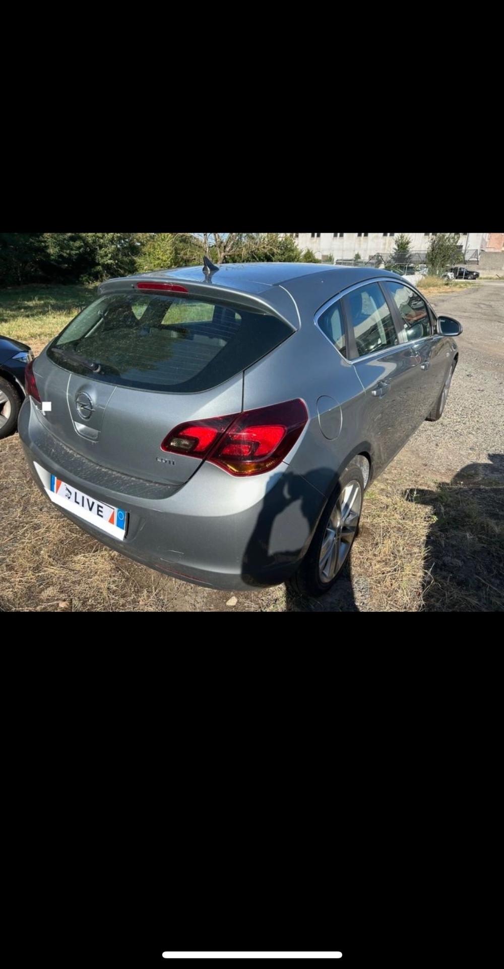 Opel Astra Cosmo 1.7 ECOTEC CDTI 110cv