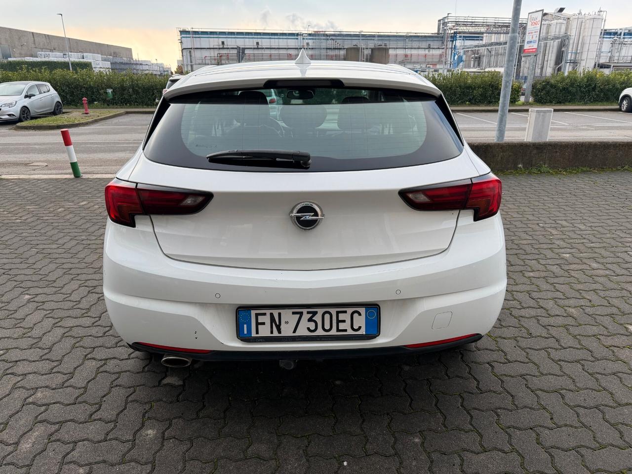 Opel Astra 1.6 BiTurbo CDTi Start&Stop 5 porte Innovation+GANCIO TRAINO