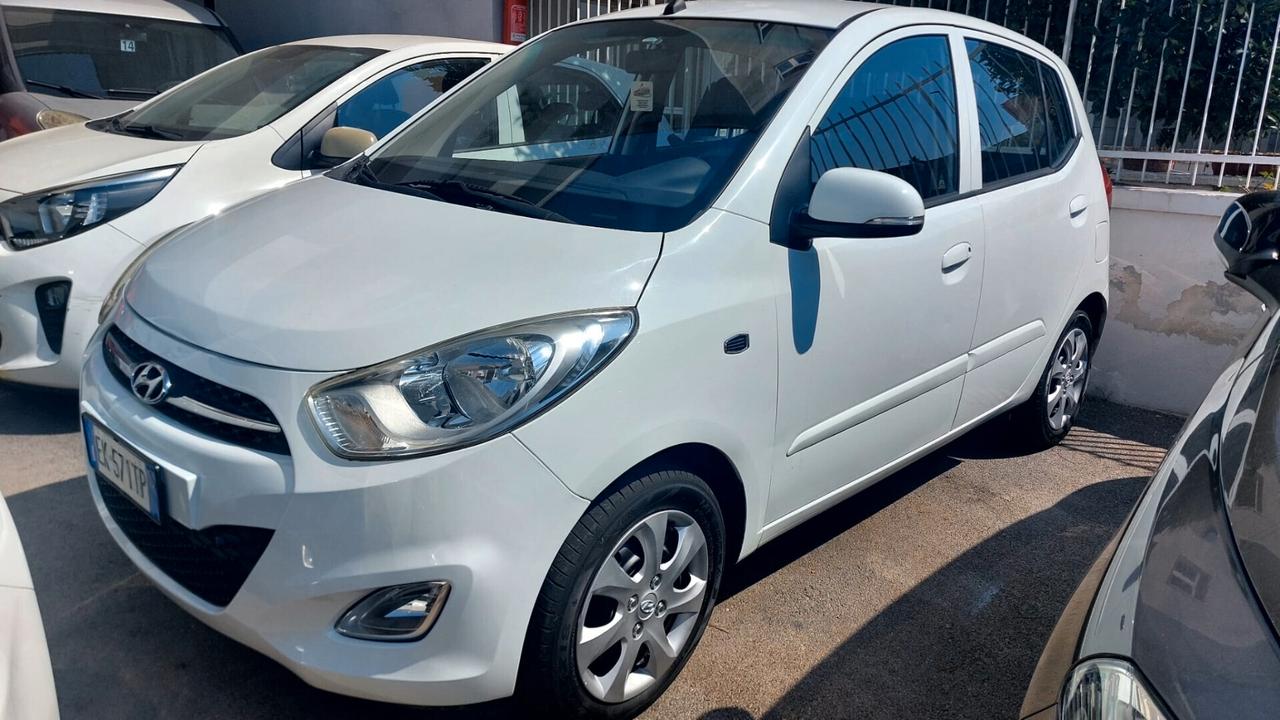 Hyundai i10 1.1 12V Automatico