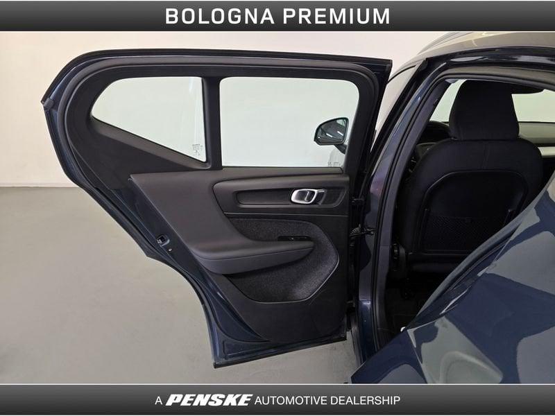 Volvo XC40 XC40 T2 Geartronic Momentum Pro