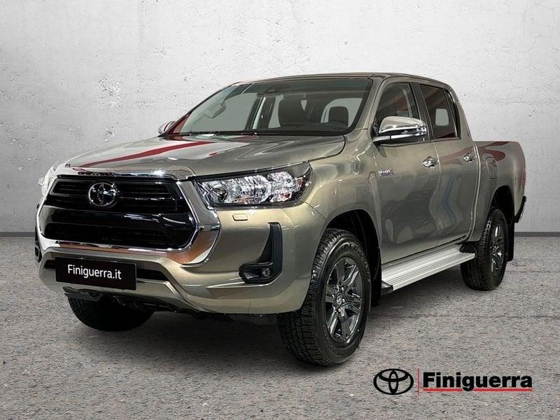 Toyota Hilux 2.8 D 4WD 4 porte Double Cab Lounge