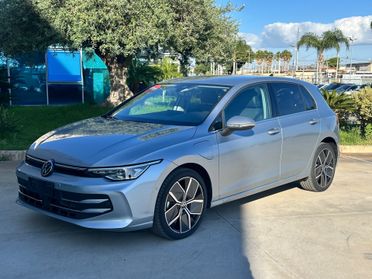 Volkswagen Golf tsi ehybrid dsg possibilità noleggio no scoring