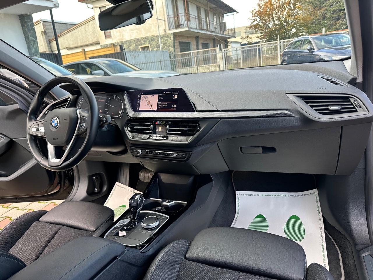 Bmw 116 116d 5p. Advantage