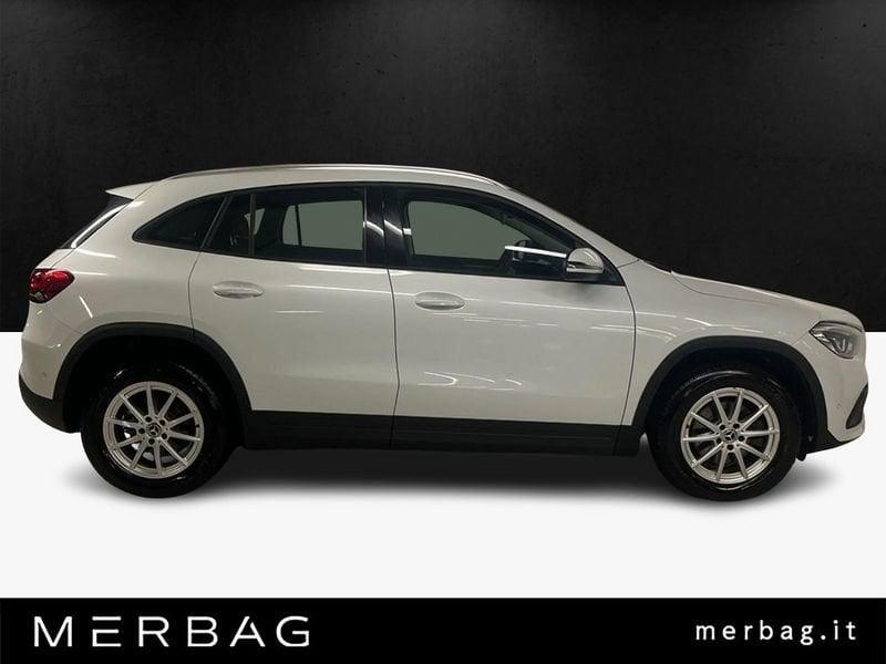 Mercedes-Benz GLA 200 d Automatic Business Extra
