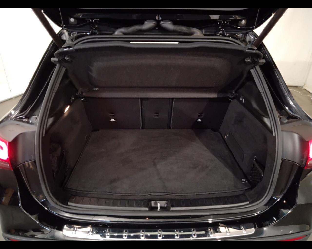 Mercedes-Benz GLA-H247 2020 - GLA 220 d Premium 4matic auto