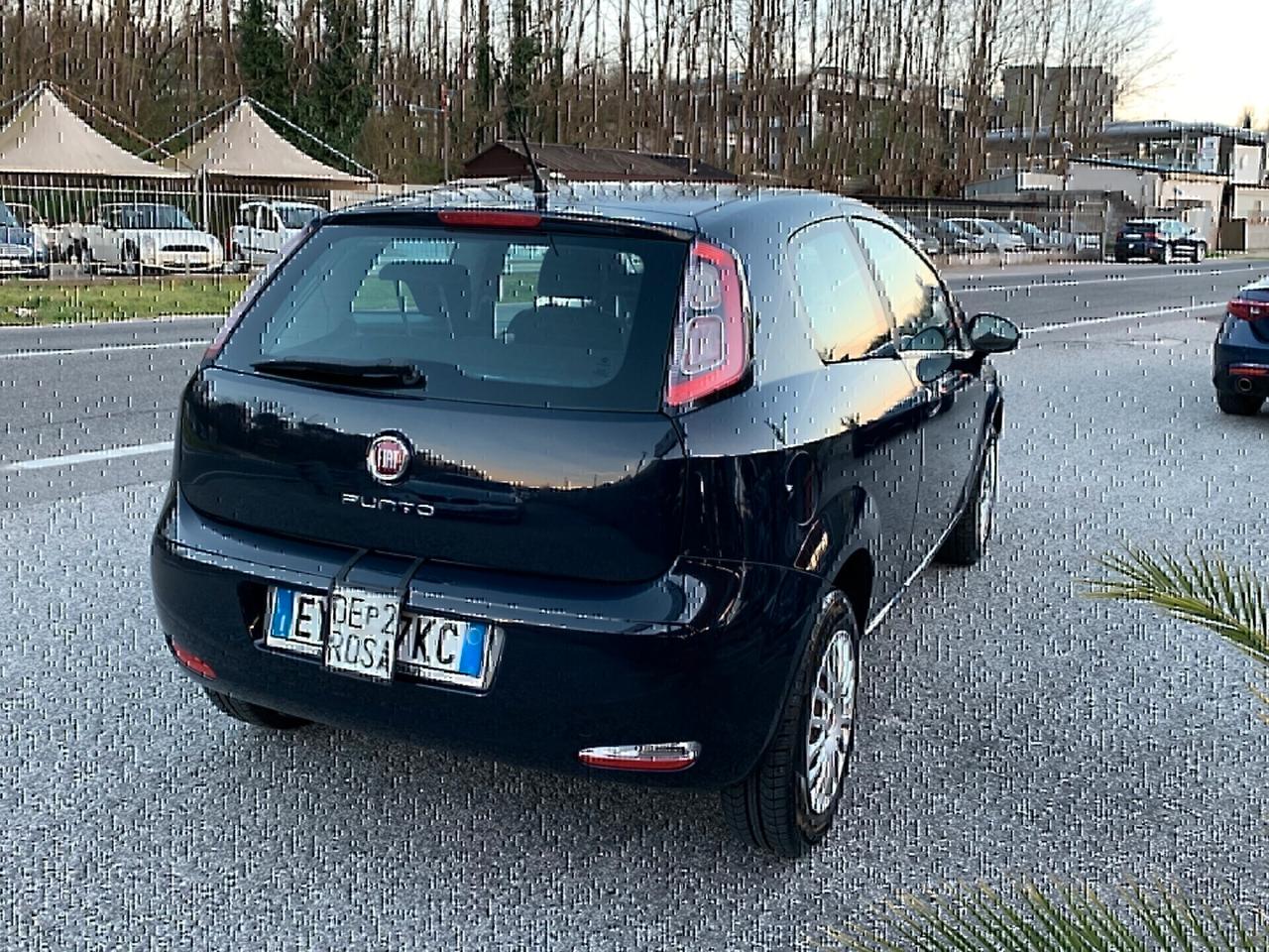 Fiat Punto 1.4 8V Natural Power Young