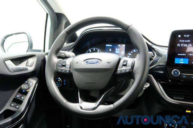 FORD Fiesta 1.1 75 CV GPL 5 PORTE TITANIUM NEOPATENTATI