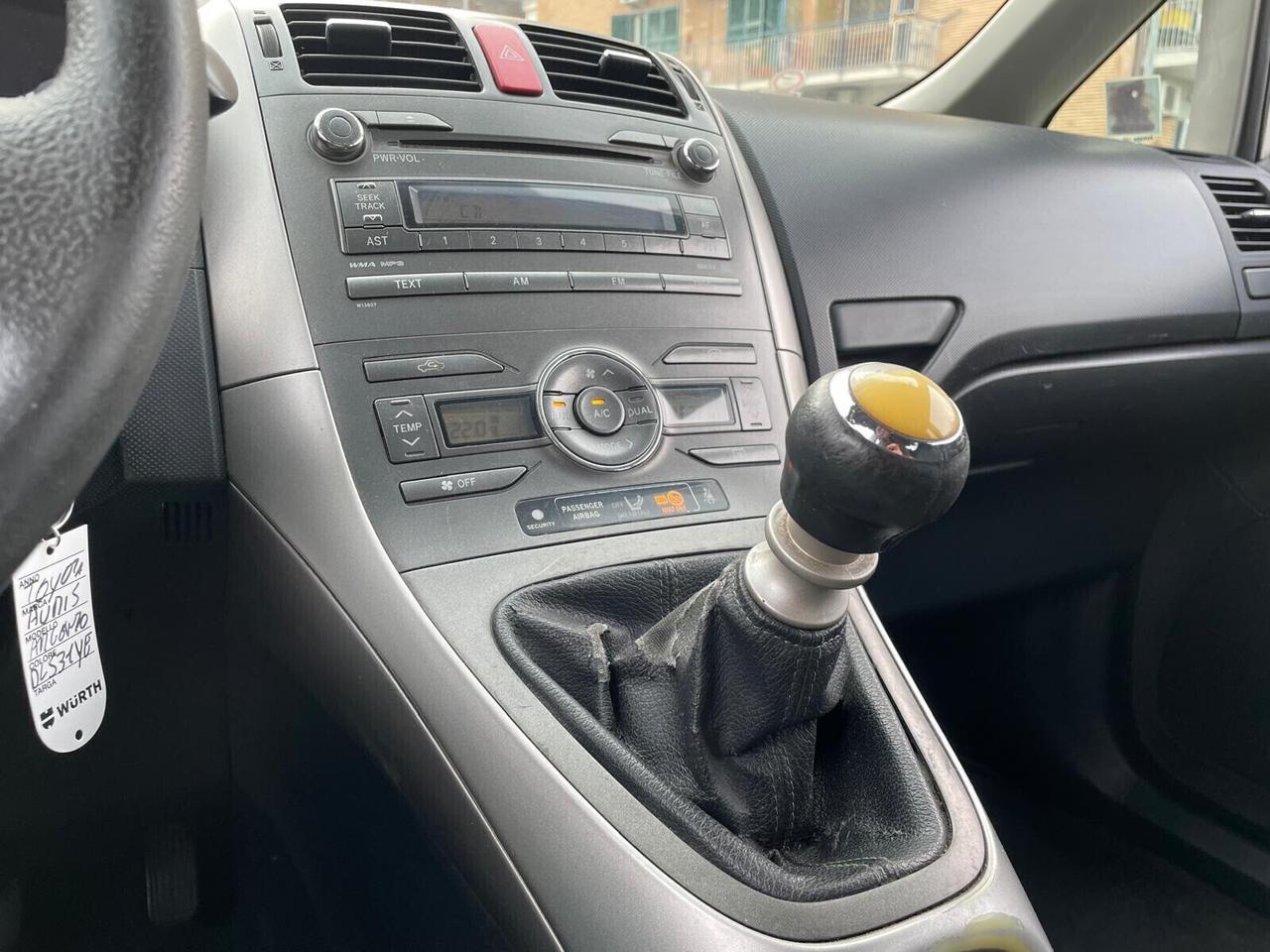 Toyota Auris 2.0 DIESEL 5 porte IN OTTIME CONDIZIONI