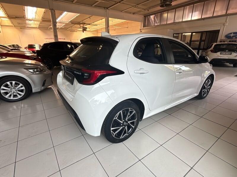 Toyota Yaris Hybrid Trend MY22
