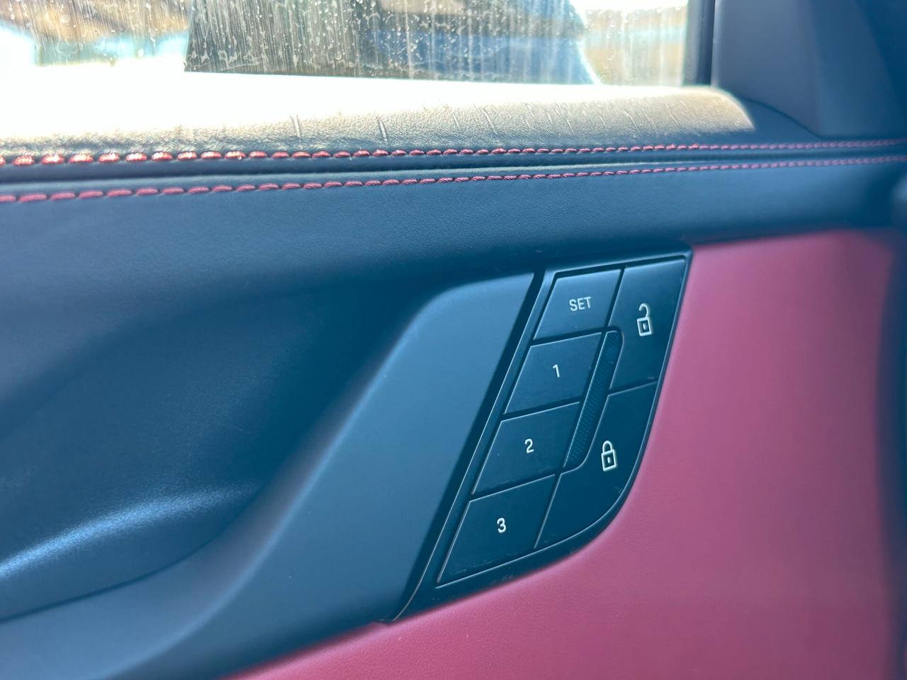 Porsche 992.2 911 Cabrio 3.6 Carrera 4 GTS auto 541 CV