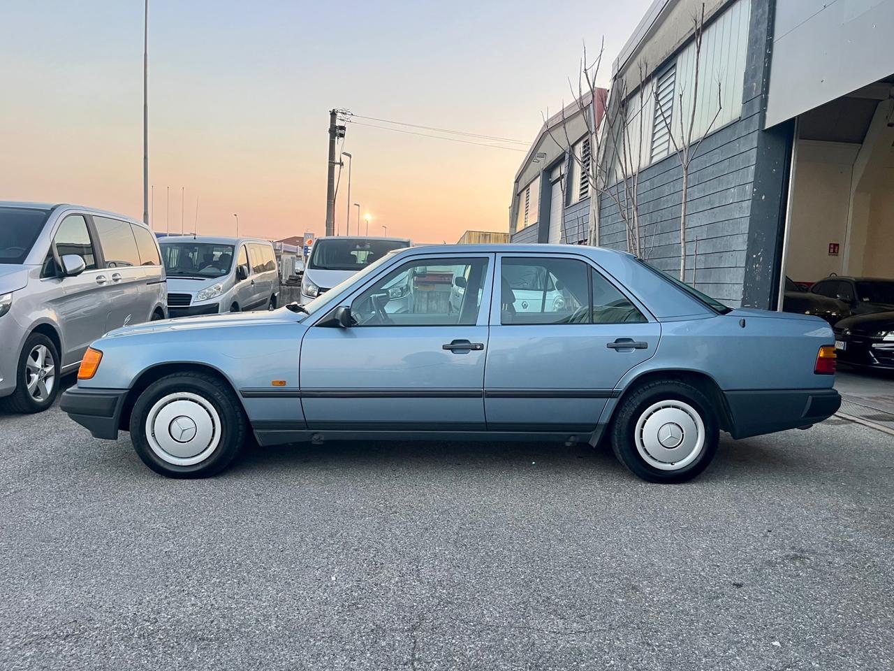Mercedes-benz E 200 w124
