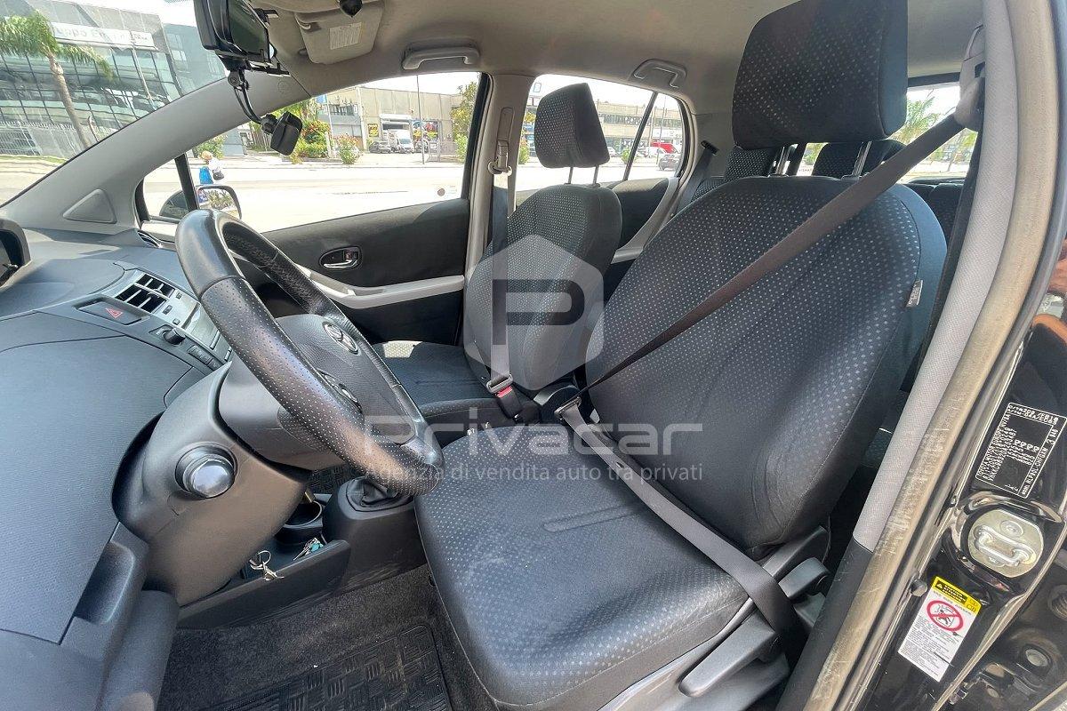 TOYOTA Yaris 1.4 D-4D DPF 5 porte Sol