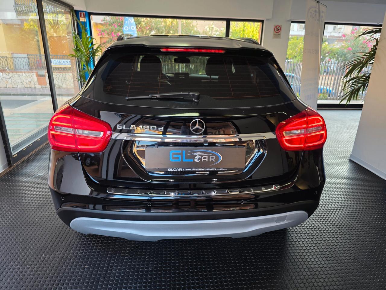 Mercedes-benz GLA180d Sport TETTO 89000km