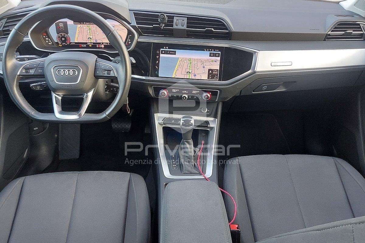 AUDI Q3 35 TDI S tronic Business Advanced