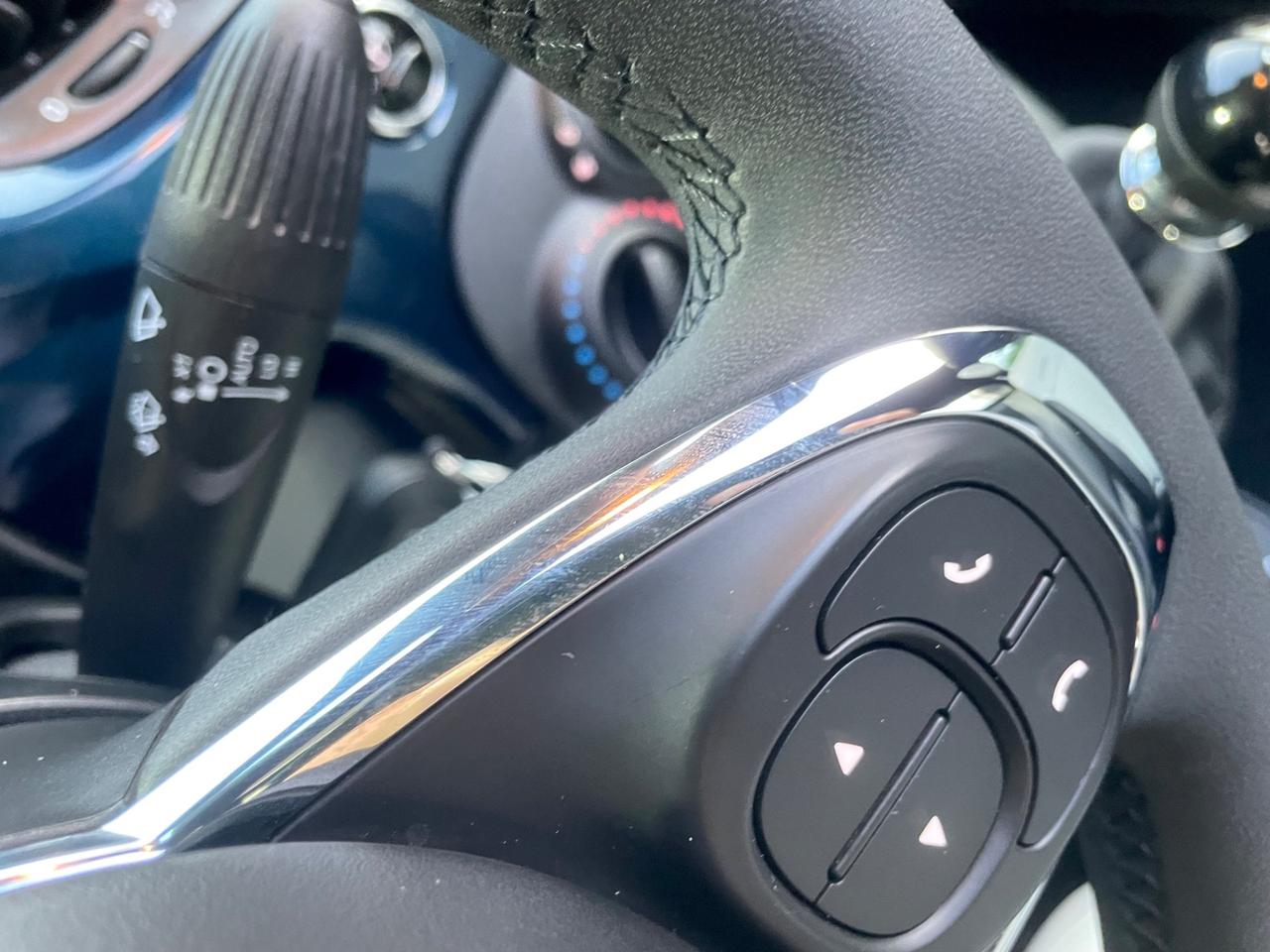 Fiat 500 C 1.0 Hybrid Dolcevita Cabrio capotta jeans 2023