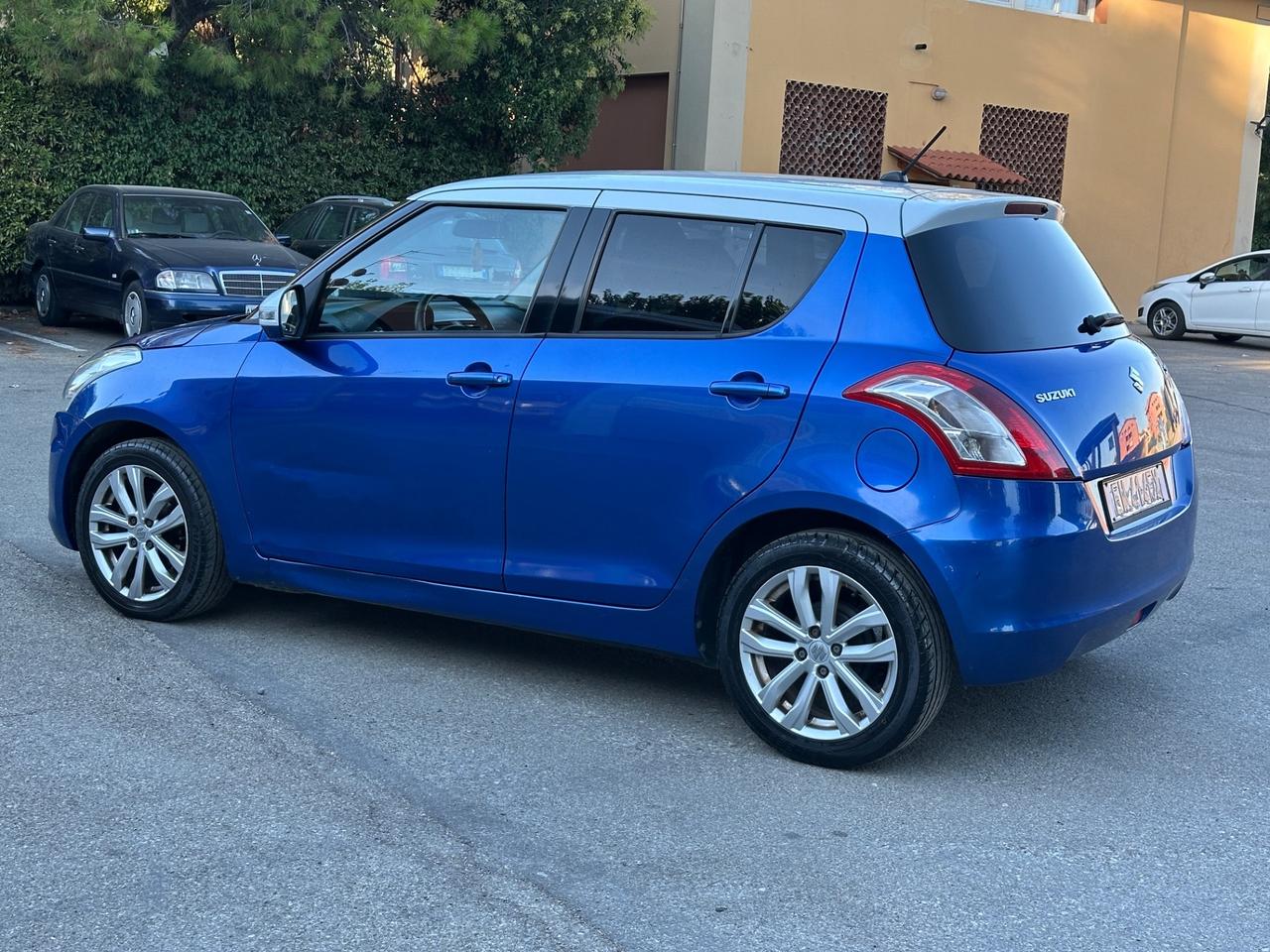 Suzuki Swift 1.2 VVT 5 porte B-Cool Bi-Color