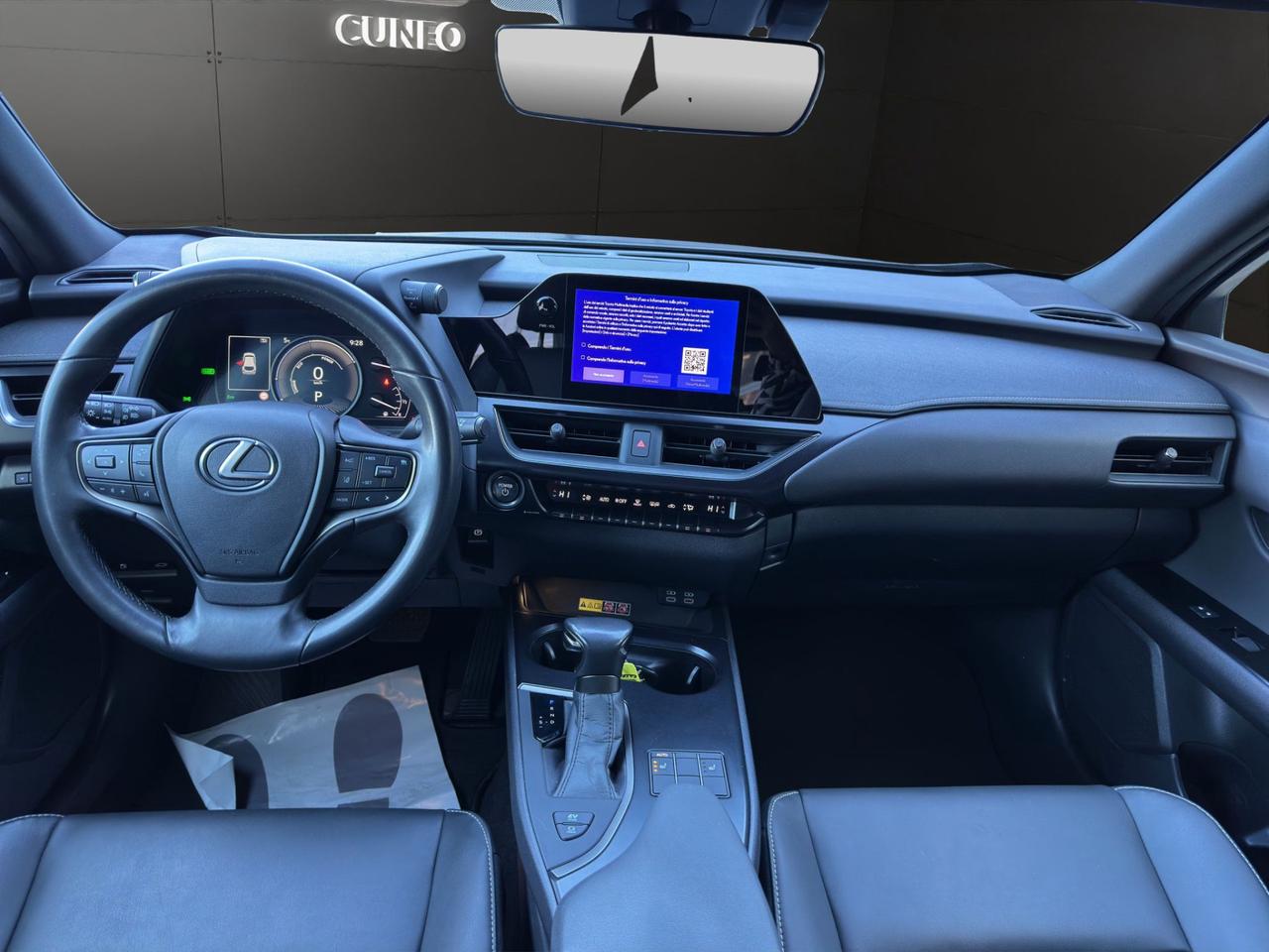 Lexus UX 250h 2.0 Flare - F Sport 2wd cvt