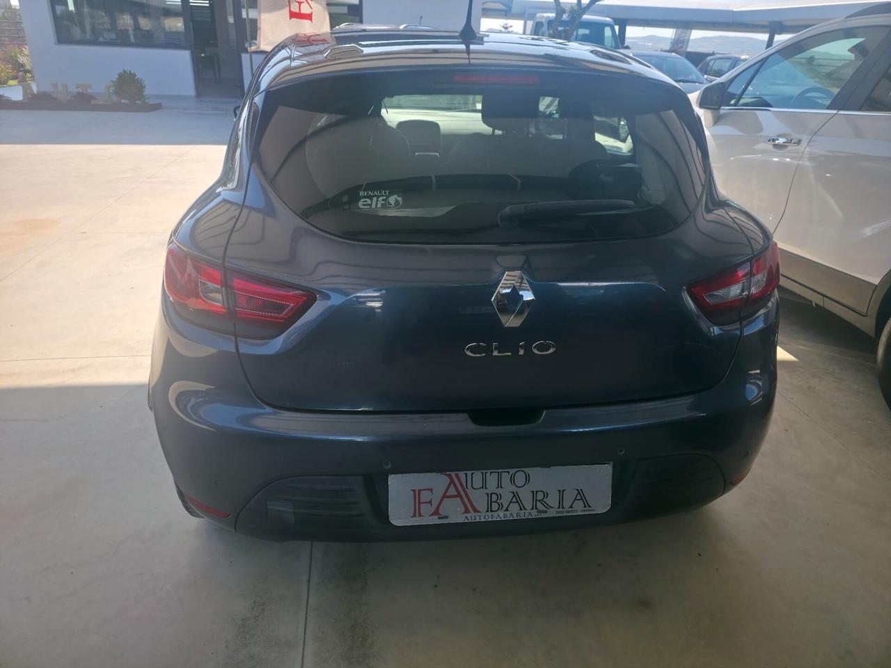 Renault Clio dCi 8V 75 CV 5 porte Moschino Life