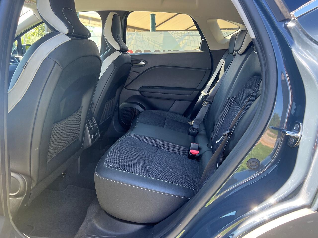 Renault Captur Hybrid E-Tech 145CV Intens-2022